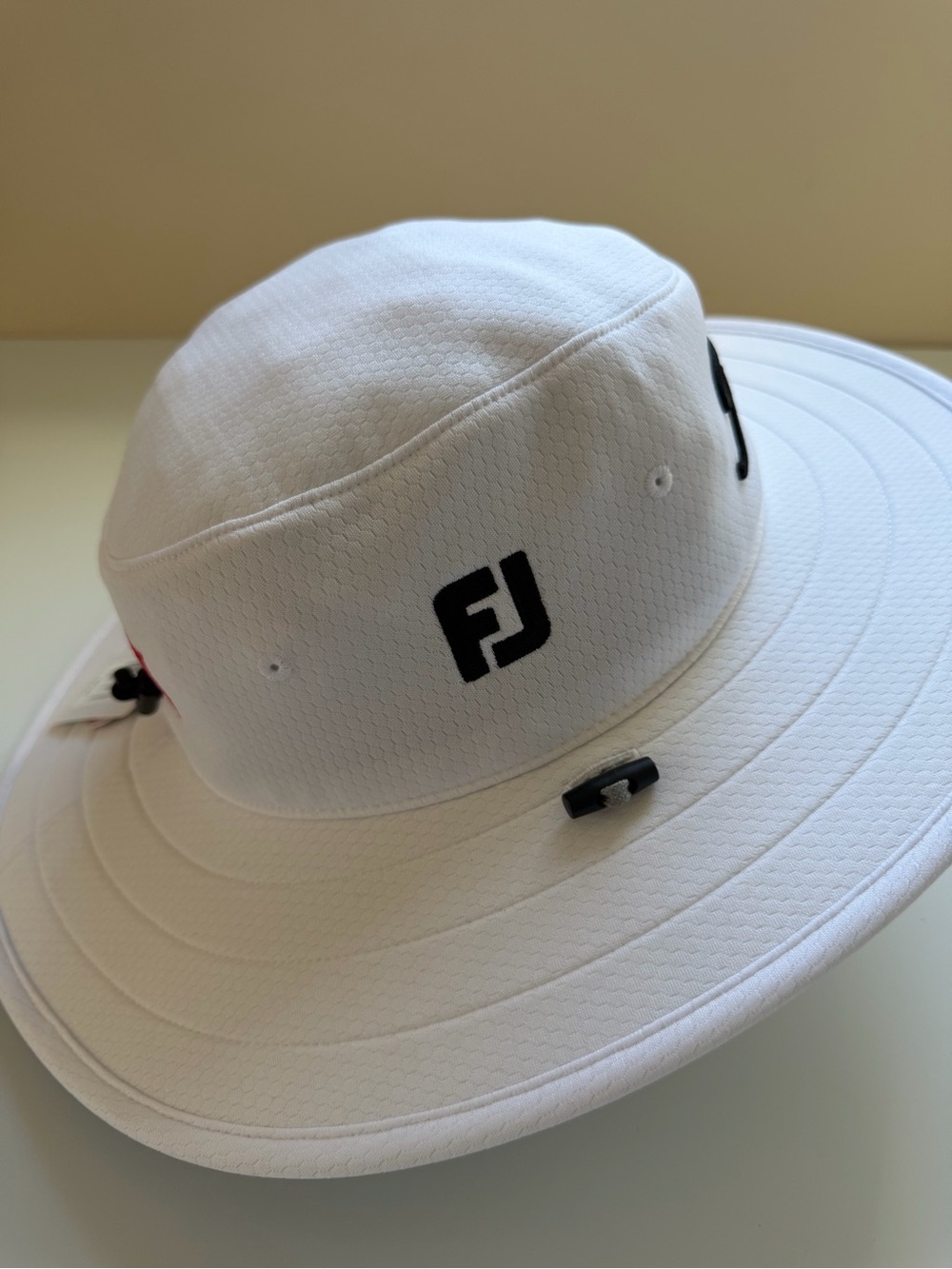 NWT - Titleist Men's Tour Aussie Golf Bucket Hat - White Black - Picture 5 of 13